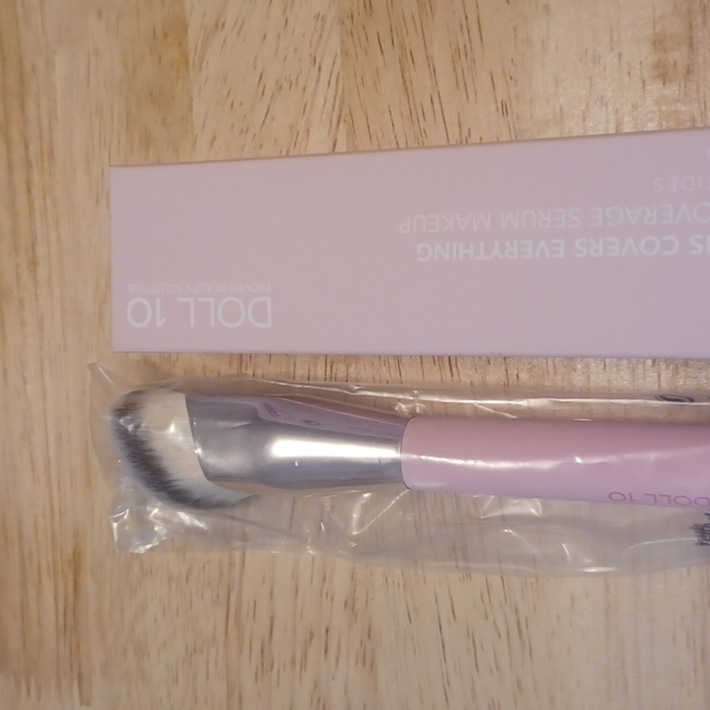 DOLL 10 T.C.E. Make Up In DEEP W/DOLL 10 Liq FOUNDATION BRUSH(DISCOUNT SHIPPING) - Picture 9 of 9